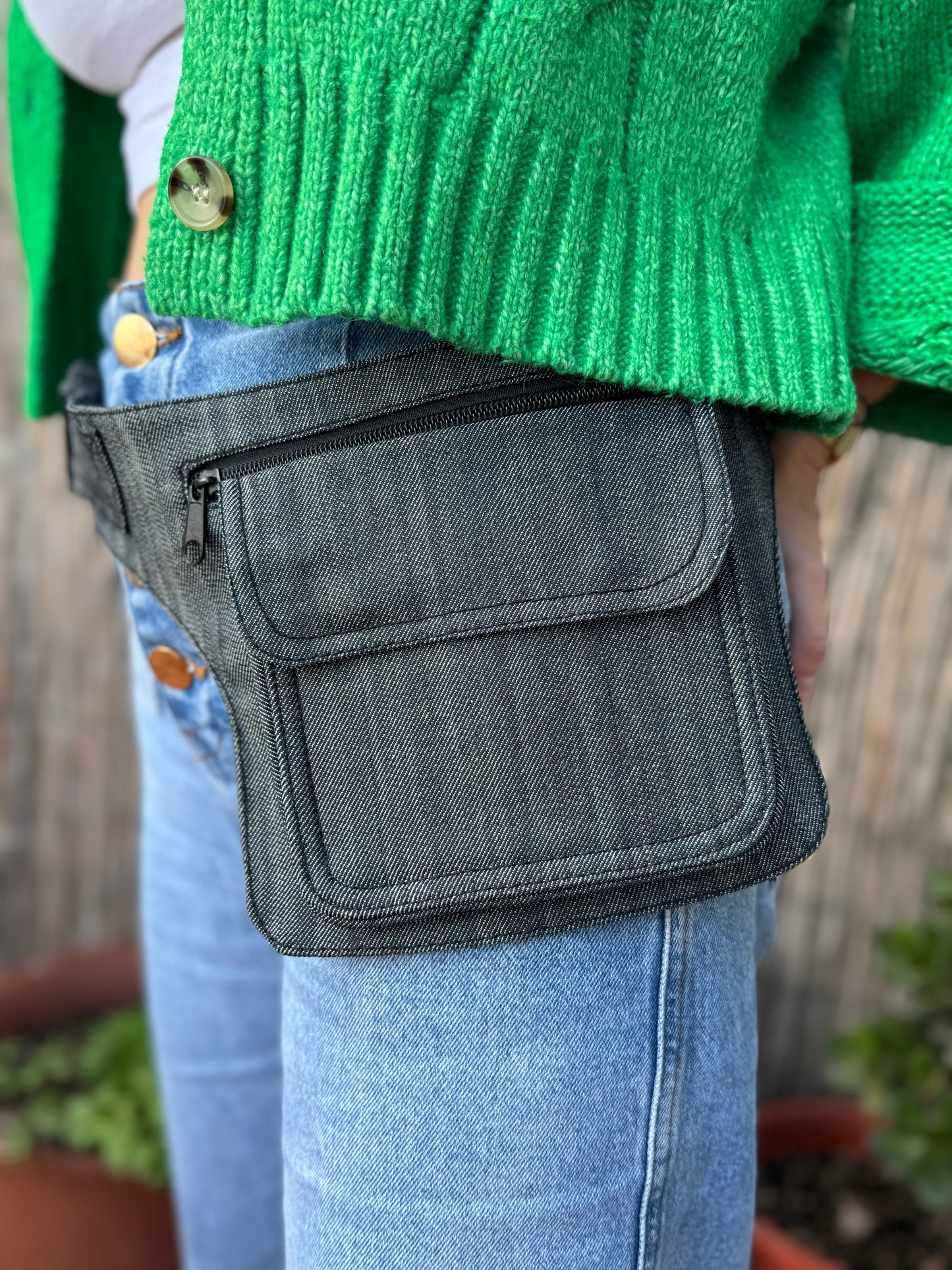 RIÑONERA TELA "CUADRADA VAQUERA"