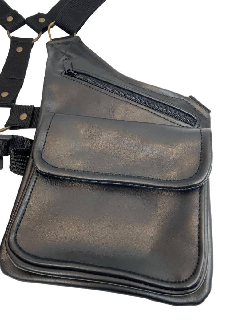 PISTOLERA DE PIEL "CARGO NEGRA"
