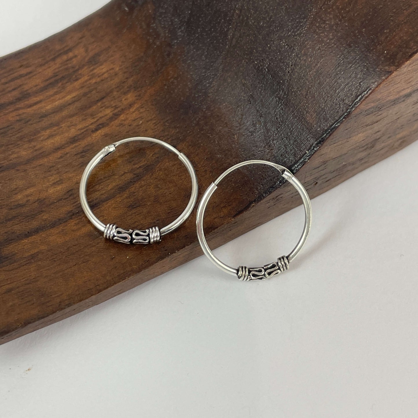 Aros Bali en plata de ley 925 de 20mm