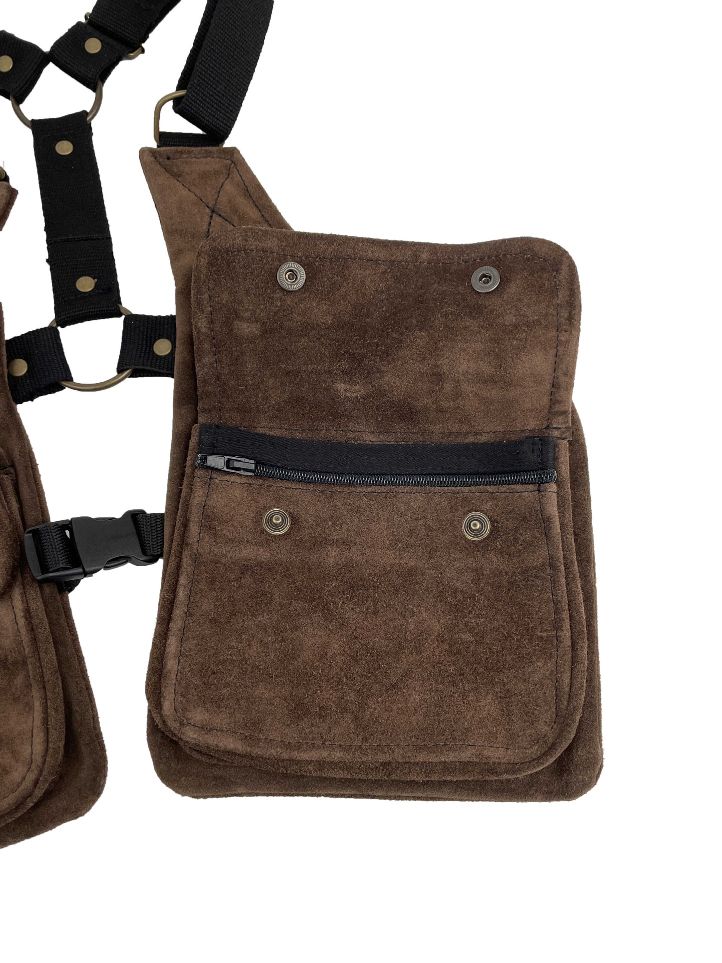 Bolsillo cartuchera artesanal en ante color marrón oscuro