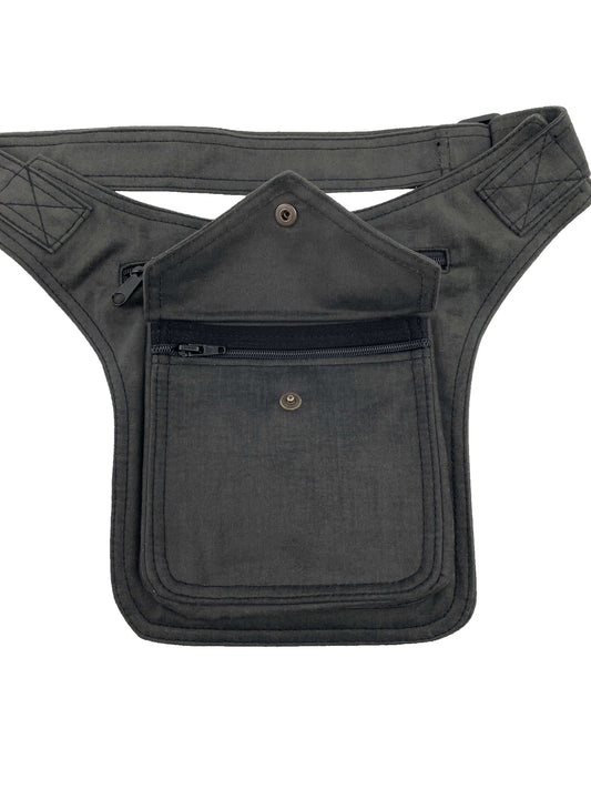 Riñonera hecha en tela en color gris