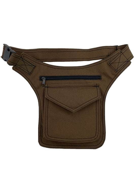 Riñonera hecha en tela en color marrón