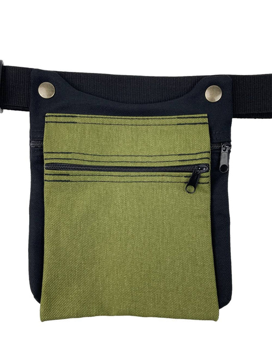 Riñonera artesanal en tela en color verde y negro