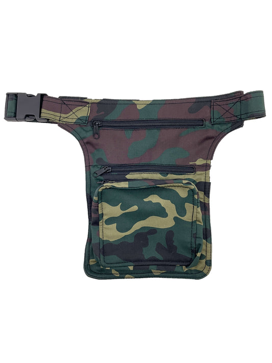 Riñonera de pierna hecha en tela con estampado de camuflaje