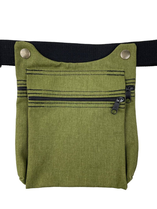 Riñonera artesanal en tela en color verde