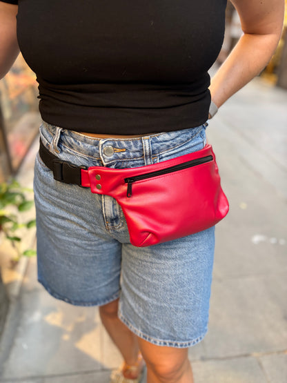 RIÑONERA RECTANGULAR ROJA