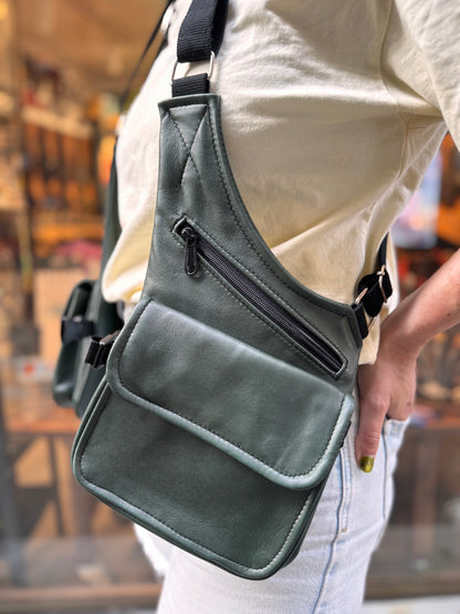PISTOLERA DE PIEL "CARGO VERDE"