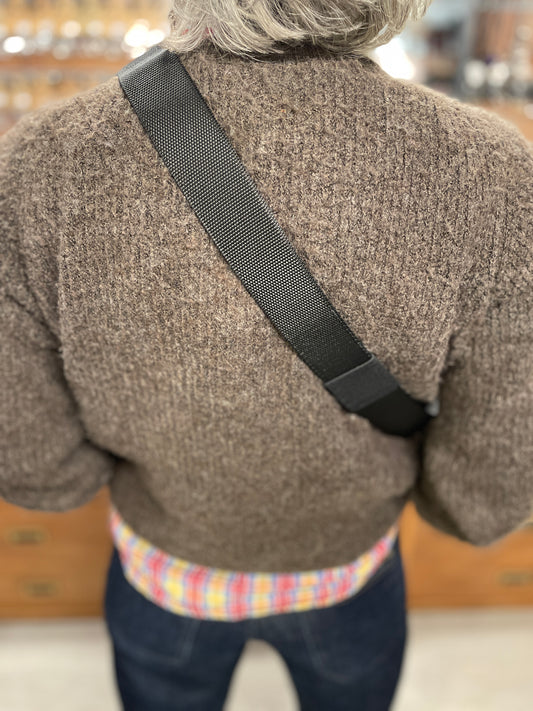 RIÑONERA BANDOLERA NEGRA