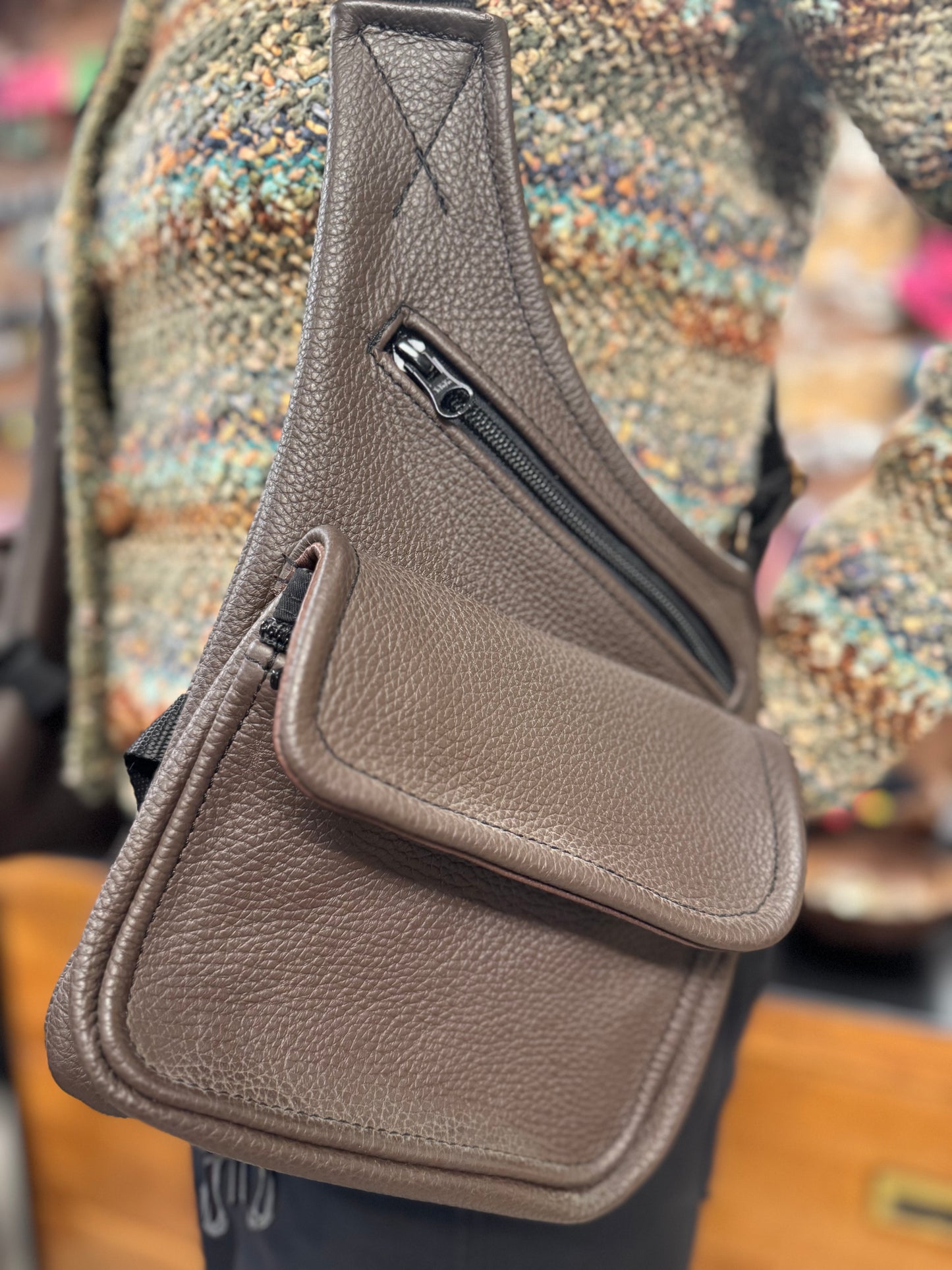 PISTOLERA DE PIEL "CARGO MARRÓN"