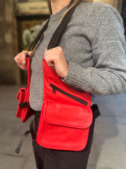 PISTOLERA DE PIEL "CARGO ROJA"