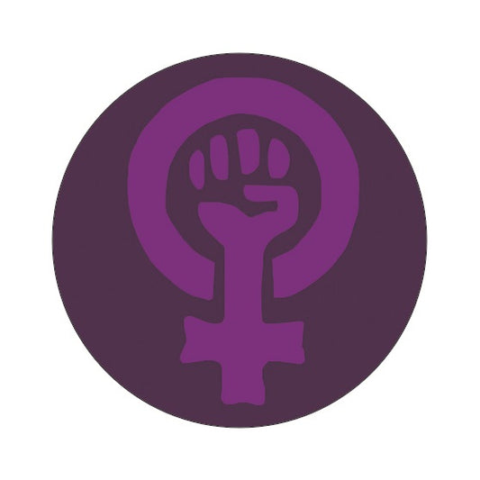 Chapa Puño Feminista (fondo lila)